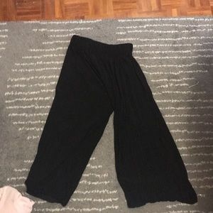 Wide leg cropped pant elastic waist